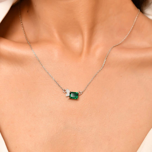 Roovi 925 Silver Whispers of Leaf Emerald Necklace