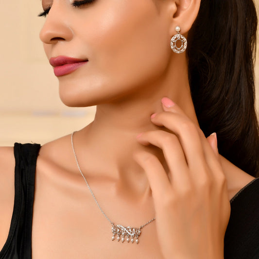 Roovi Flora Pearl Drop Earrings in 925 Silver with 22kt Gold Plating