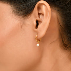 Roovi Tinkle 925 Silver Pearl Hoops with 22kt Gold Plating