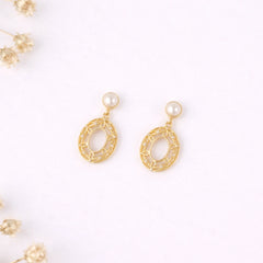 Roovi Flora Pearl Drop Earrings in 925 Silver with 22kt Gold Plating