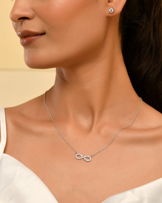 Roovi Dreamy Infinity Necklace in 925 Silver