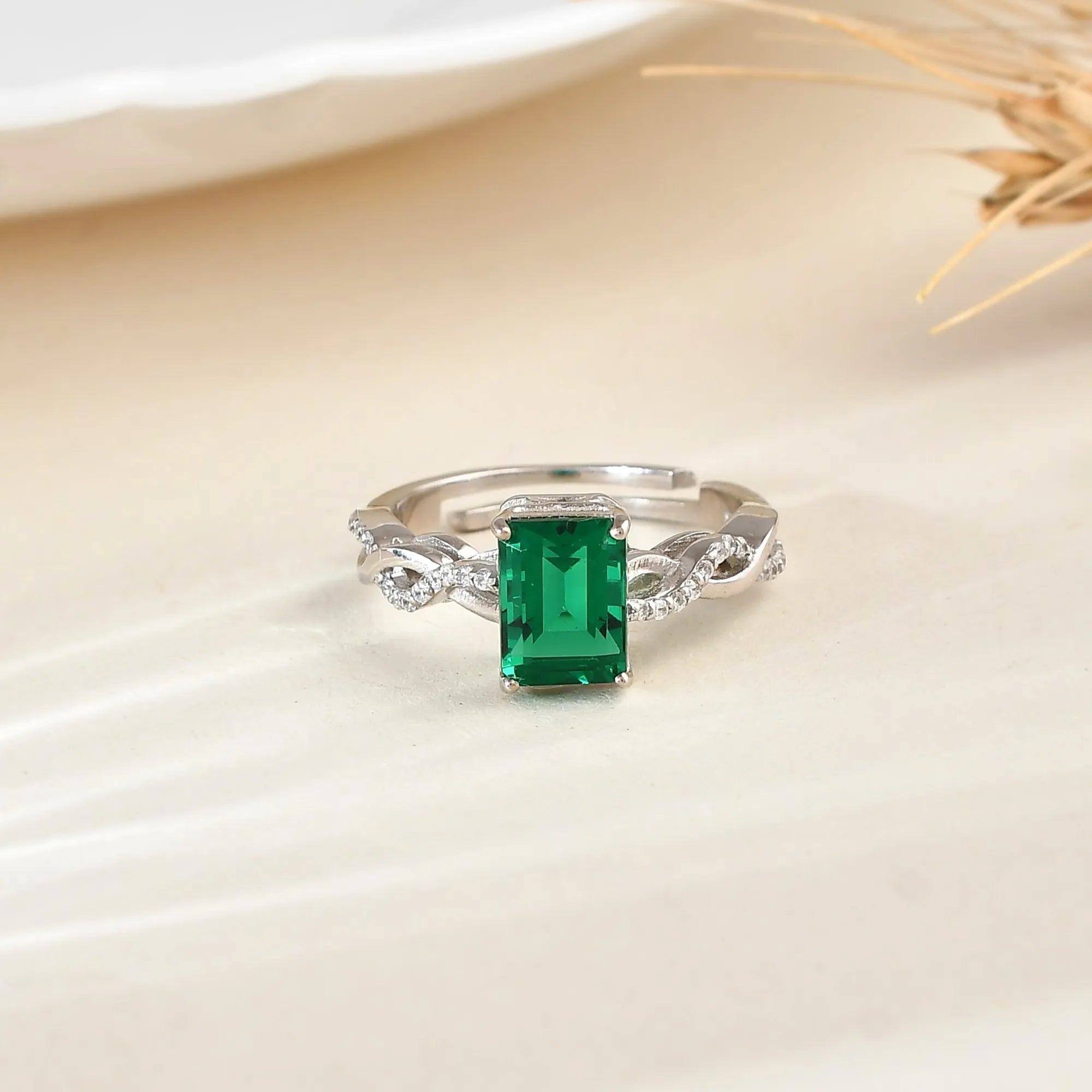 Online Purchase of Pure 925 Silver Emerald Ring